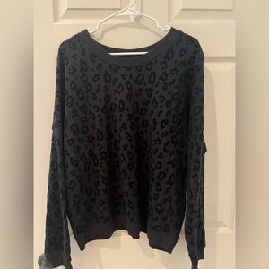 Z supply black leopard pullover
